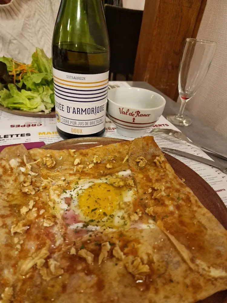 Super Complète Sans Champignons Avec Supplément Miel Et Noix